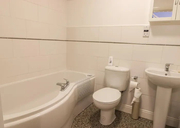 Platform 12 וויטבי