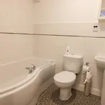 Platform 12 ويتبي